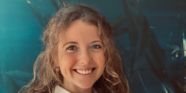 Portrait von Julie 